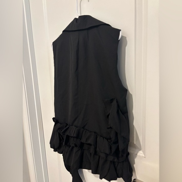 Ruffle Blazer Vest | Womens size 8 | No tag but so stylish! - Picture 7 of 7